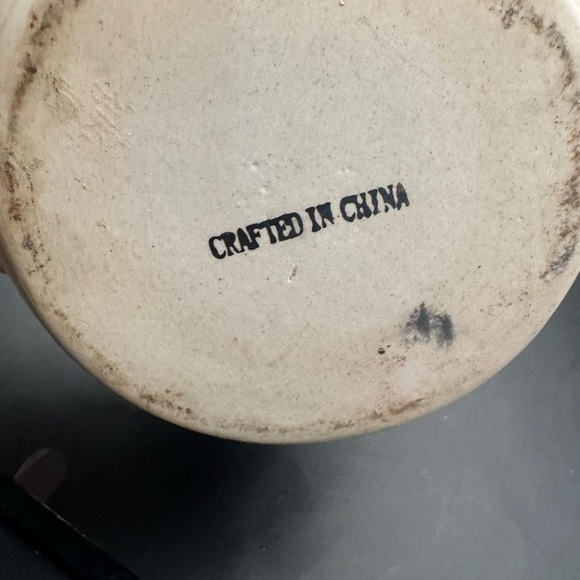 Vintage Brown and Tan Teapot And Two Bowls With Handles And Lids Stoneware Set - Picture 14 of 14